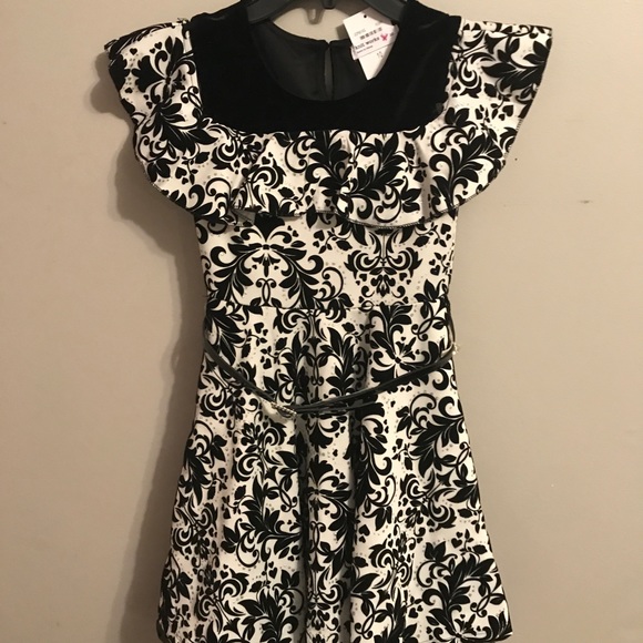 Dress - Picture 3 of 7